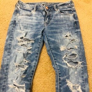 Super distressed jeans
